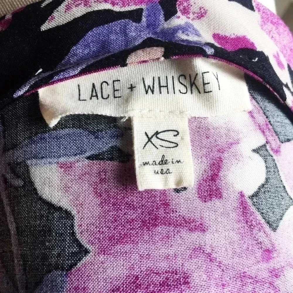 Lace + Whiskey Caravan Floral Dress With Keyhole - Picture 7 of 8